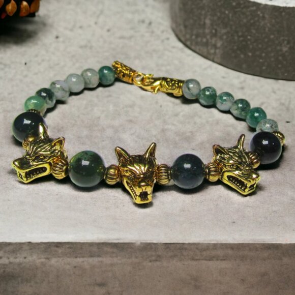 NEW Cerberus Triple Wolf Bracelet With Green Gemstone Beads. Greek myth jewelry. - Picture 6 of 7